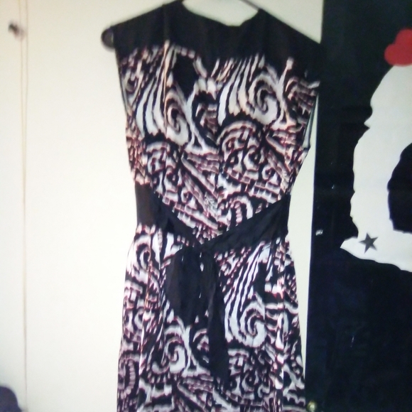 💖Unique design Silk dress💖 - Picture 8 of 13